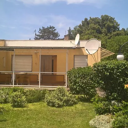 Holiday Home Fonyod 2 度假居